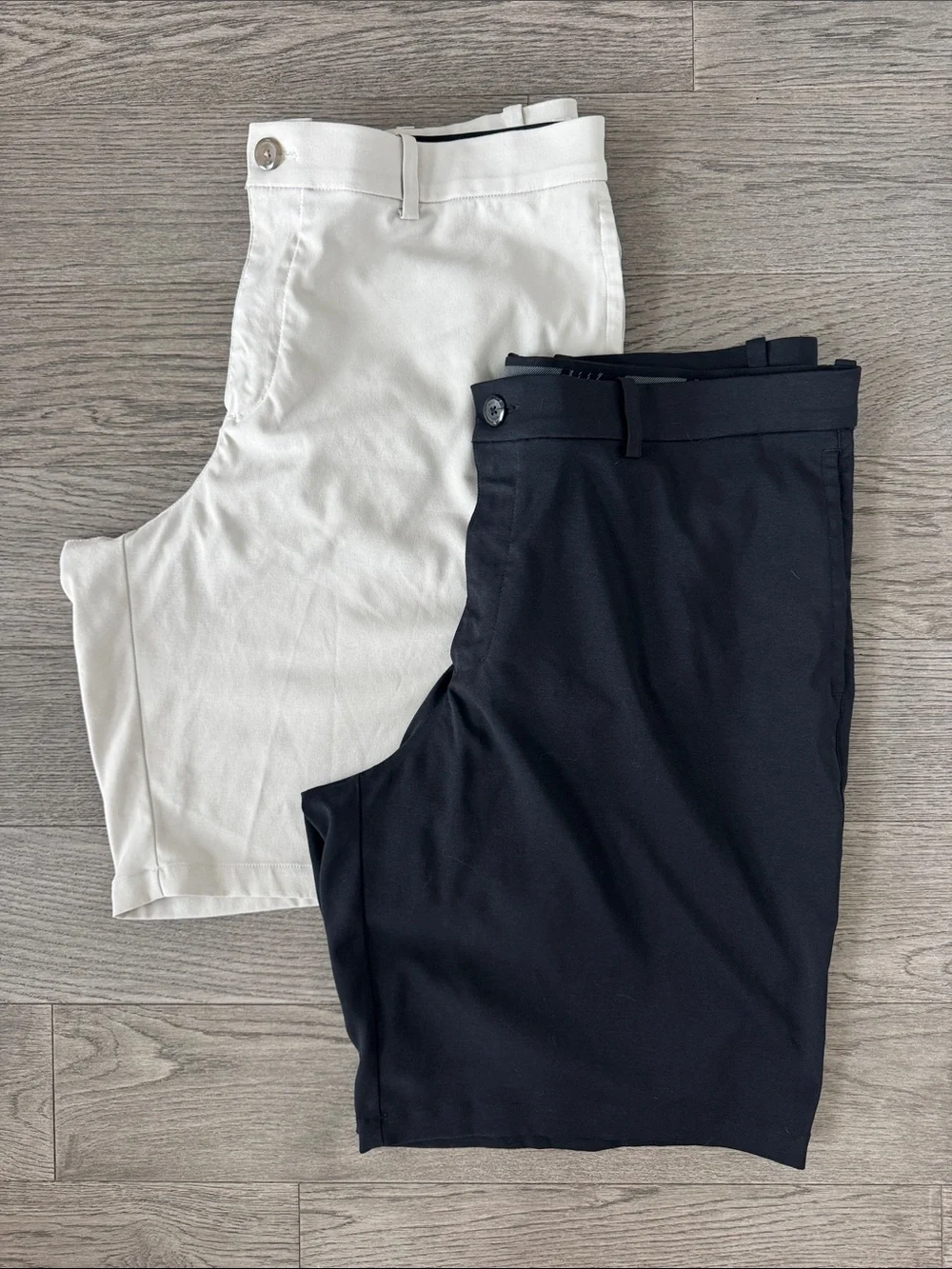 🌼NIKE🌼 Bundle Men's Dri Fit Golf Shorts in Bone & Black